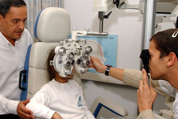 An eye clinic in the department of Optometry in the College.