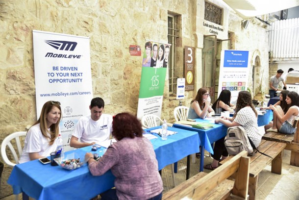 יריד תעסוקה במכללה, צילום: ליאור דסקל