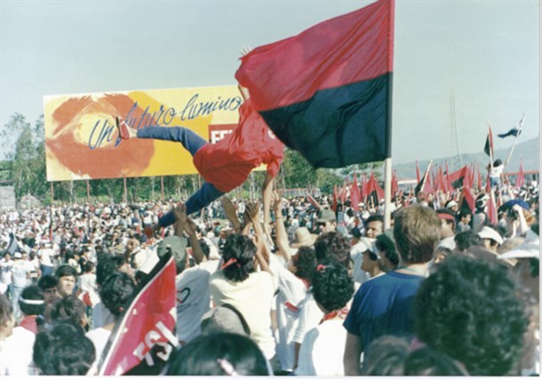 יום השנה העשירי למהפכה הניקרגואית, 1989. תמונה מתוך ויקיפדיה