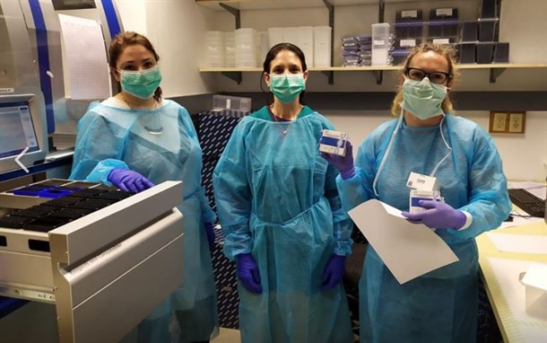 In the photo:  Dr. Tamar Licht (from right to left), Dr. Ayelet Arbel-Eden, and Ayelet Peretz. 